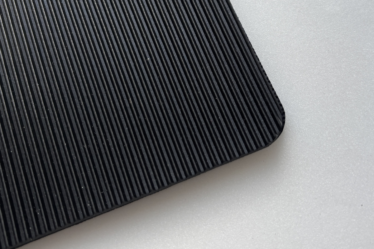 Tapis Fine Strie